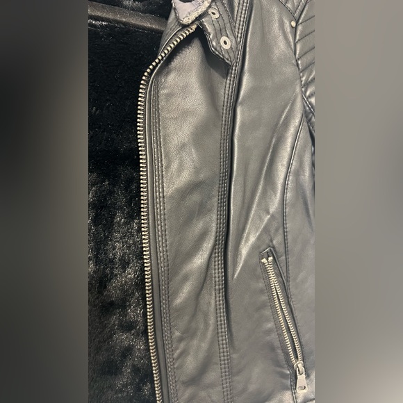 Vintage Faux Leather Jacket - Picture 4 of 7